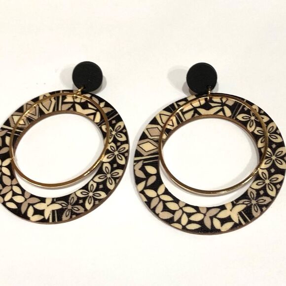 Boho Multi-Hoop Floral Wooden Dangle Earrings - 211 - Picture 4 of 8